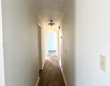 710 Fields Street - Photo Thumbnail 3