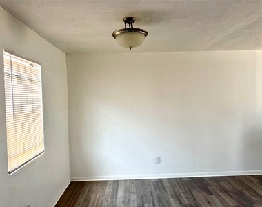 710 Fields Street - Photo Thumbnail 6
