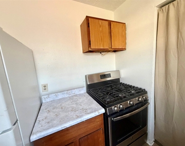 710 Fields Street - Photo Thumbnail 5