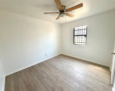 710 Fields Street - Photo Thumbnail 12