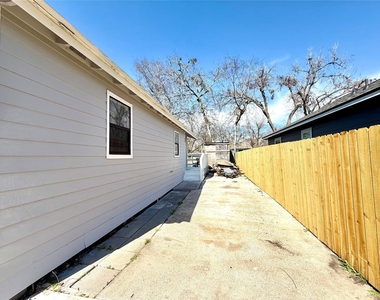 710 Fields Street - Photo Thumbnail 1