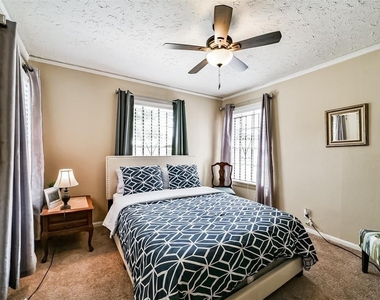 3423 Ozark Street - Photo Thumbnail 14
