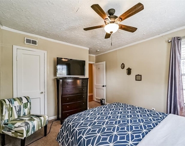3423 Ozark Street - Photo Thumbnail 15