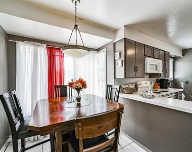 3423 Ozark Street - Photo Thumbnail 43