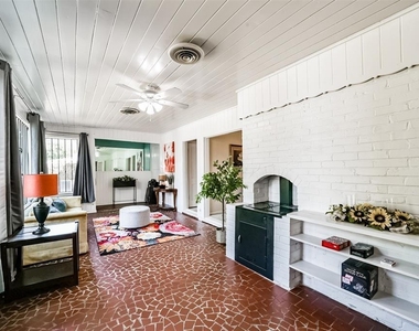 3423 Ozark Street - Photo Thumbnail 33