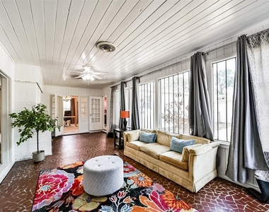 3423 Ozark Street - Photo Thumbnail 32