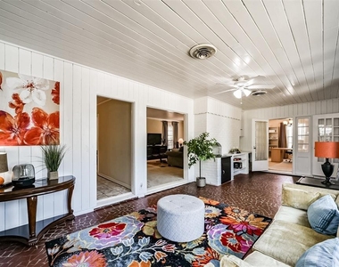 3423 Ozark Street - Photo Thumbnail 36