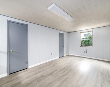 1309 Jefferson Street - Photo Thumbnail 5