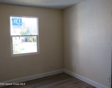 1690 Elizabeth Avenue - Photo Thumbnail 10