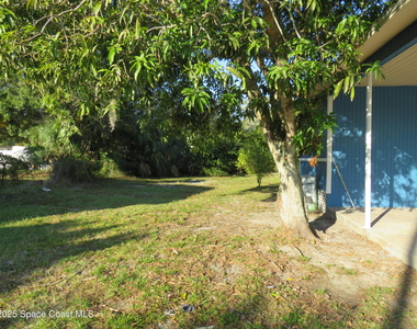 1690 Elizabeth Avenue - Photo Thumbnail 7