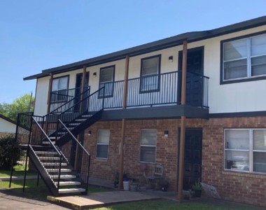 1415 W Norris Street - Photo Thumbnail 1