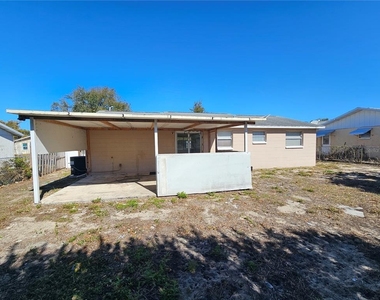 6324 Lomand Avenue - Photo Thumbnail 14