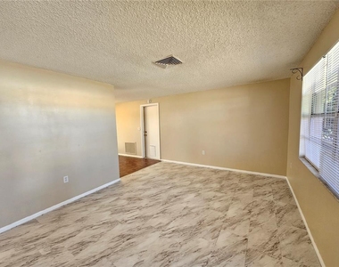 6324 Lomand Avenue - Photo Thumbnail 1