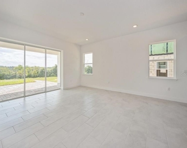 16029 Volterra Point - Photo Thumbnail 10