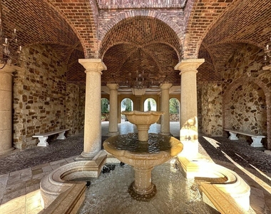 16029 Volterra Point - Photo Thumbnail 42