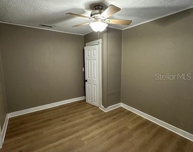 1587 Scranton Avenue - Photo Thumbnail 15