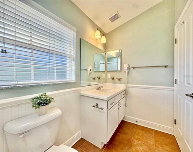 14541 Cotswolds Drive - Photo Thumbnail 13