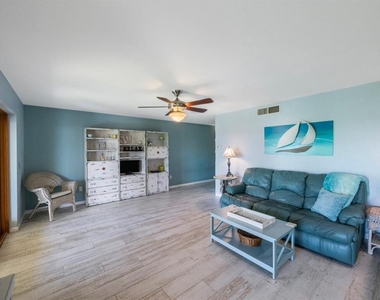 1125 Pinellas Bayway S - Photo Thumbnail 7