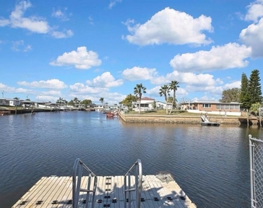 12527 1st Isle - Photo Thumbnail 31