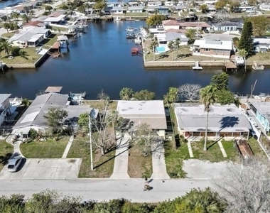 12527 1st Isle - Photo Thumbnail 35