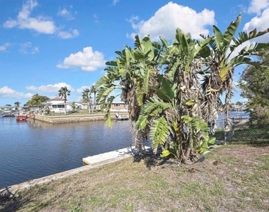 12527 1st Isle - Photo Thumbnail 5