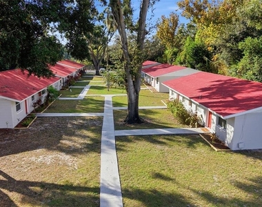 11733 N 12th Street - Photo Thumbnail 16
