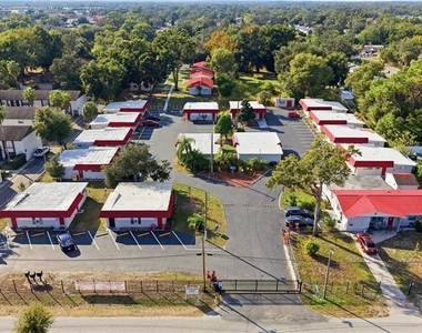 11733 N 12th Street - Photo Thumbnail 15