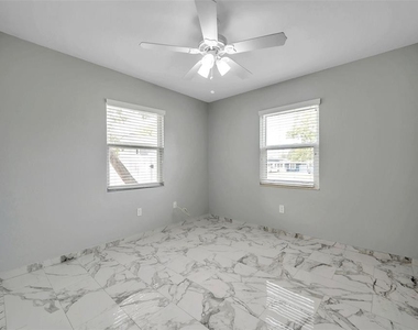 3230 51st Street N - Photo Thumbnail 22