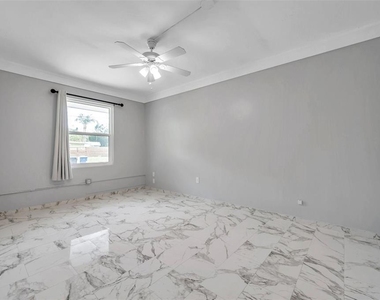 3230 51st Street N - Photo Thumbnail 28