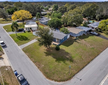 3230 51st Street N - Photo Thumbnail 49