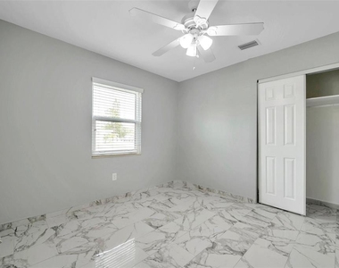 3230 51st Street N - Photo Thumbnail 23