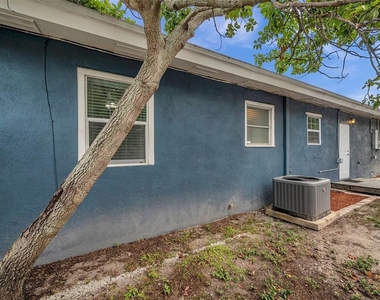 3230 51st Street N - Photo Thumbnail 62