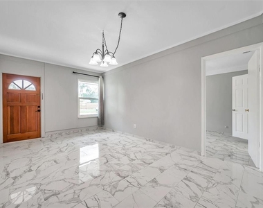 3230 51st Street N - Photo Thumbnail 4