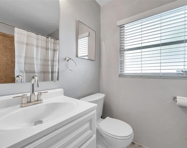 3230 51st Street N - Photo Thumbnail 26