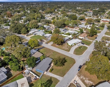 3230 51st Street N - Photo Thumbnail 52