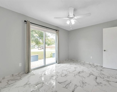 3230 51st Street N - Photo Thumbnail 19