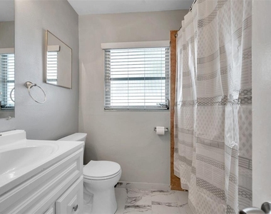 3230 51st Street N - Photo Thumbnail 27
