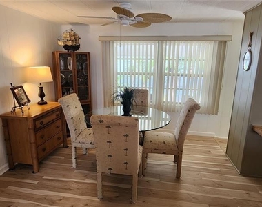 775 Royal Palm Circle - Photo Thumbnail 14