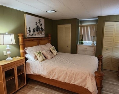 775 Royal Palm Circle - Photo Thumbnail 12