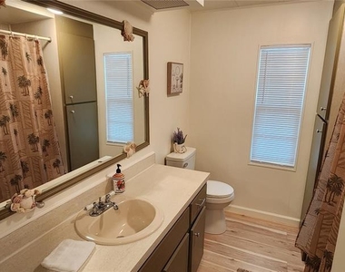775 Royal Palm Circle - Photo Thumbnail 13