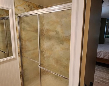 775 Royal Palm Circle - Photo Thumbnail 9