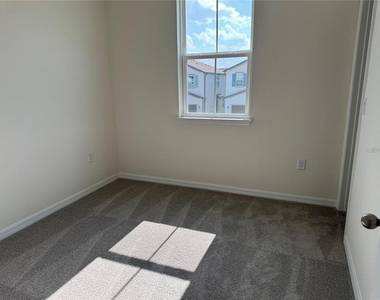 4561 Small Creek Road - Photo Thumbnail 15