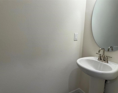 4561 Small Creek Road - Photo Thumbnail 13