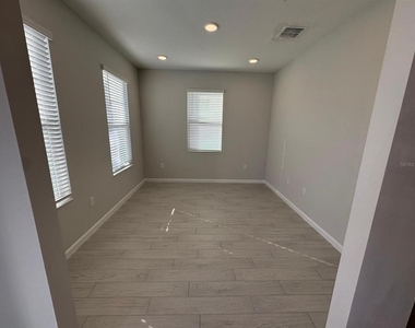 342 Lady Palm Street - Photo Thumbnail 9