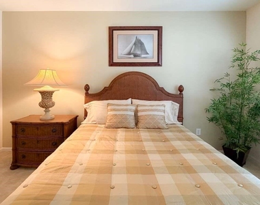 12843 Madison Pointe Circle - Photo Thumbnail 19