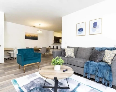 3176 Feltrim Place - Photo Thumbnail 9