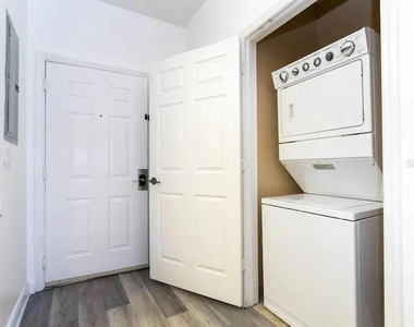 3176 Feltrim Place - Photo Thumbnail 19