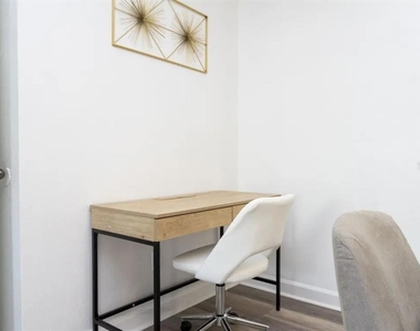 3176 Feltrim Place - Photo Thumbnail 11