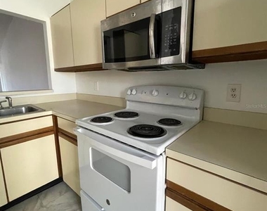 48 Silver Falls Circle - Photo Thumbnail 2