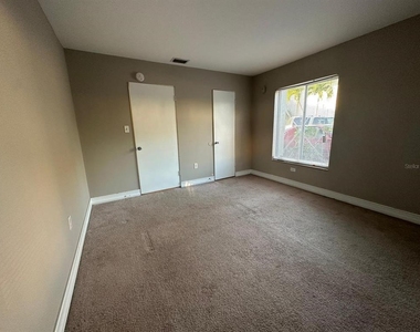 1830 Maravilla Avenue - Photo Thumbnail 22